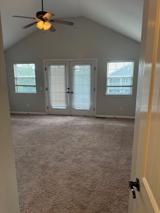 Building Photo - Nice home in west Fayetteville