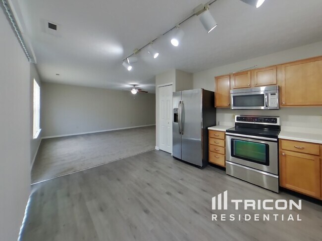Foto del edificio - 6916 N Karnes Dr
