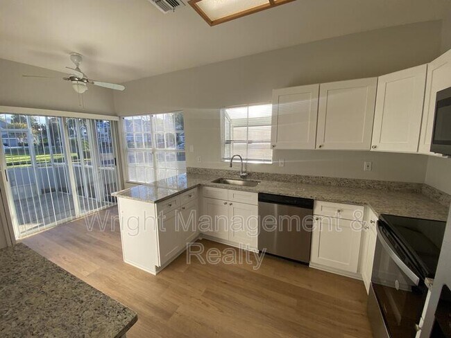 Foto del edificio - 1961 Georgia Cir N