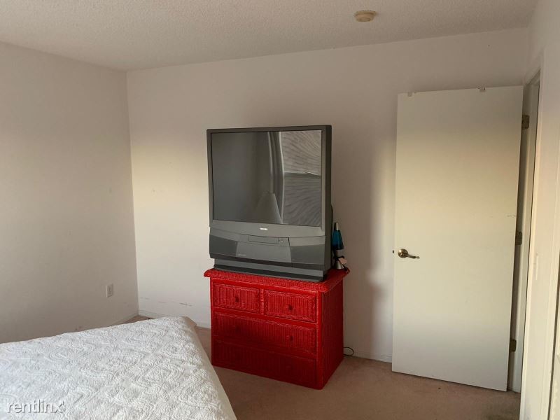 Building Photo - 1 br, 1 bath Apartment - 2568 Chatham Circle