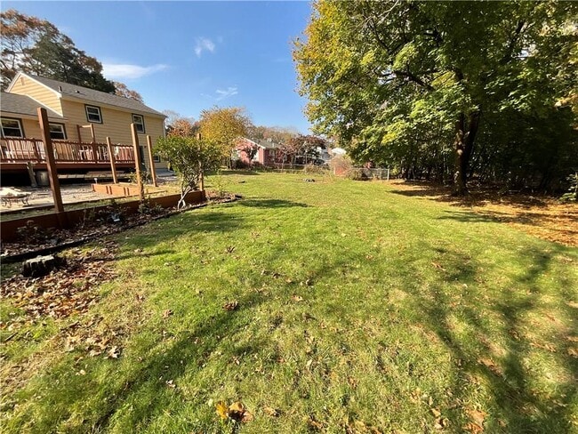 Building Photo - 115 Brookside Dr