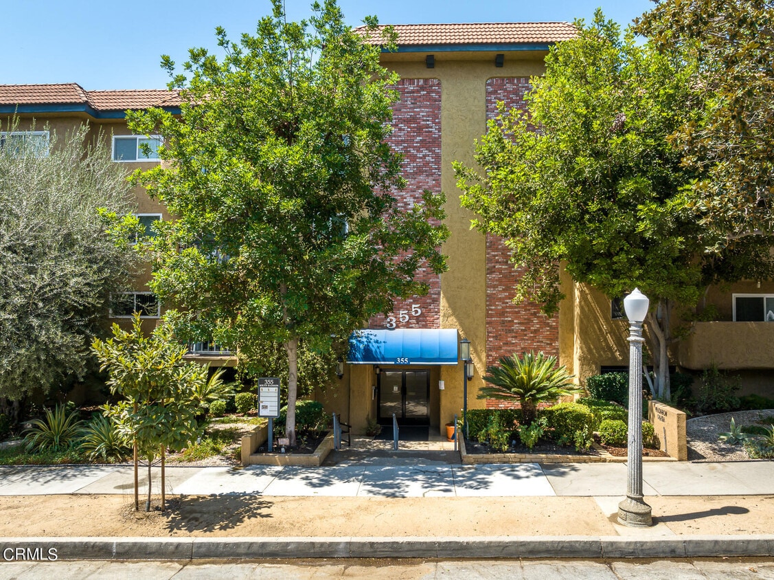 355 S Madison Ave Unit 305, Pasadena, CA 91101 Condo for Rent in Pasadena, CA