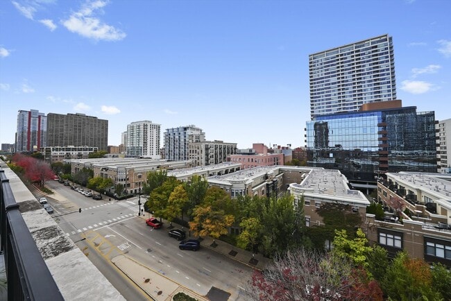 Building Photo - 1727 S Indiana Ave