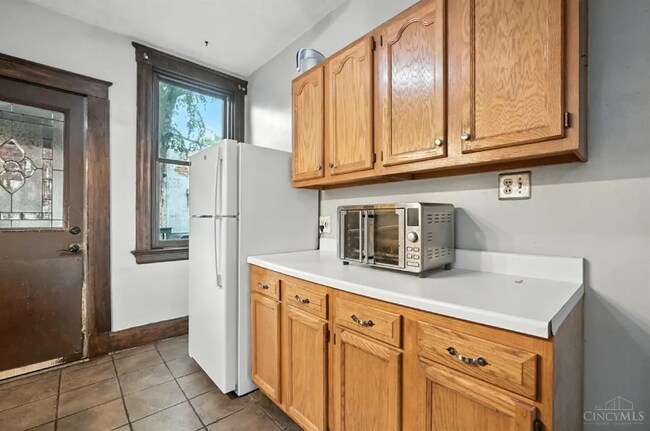 Building Photo - 348 Volkert St