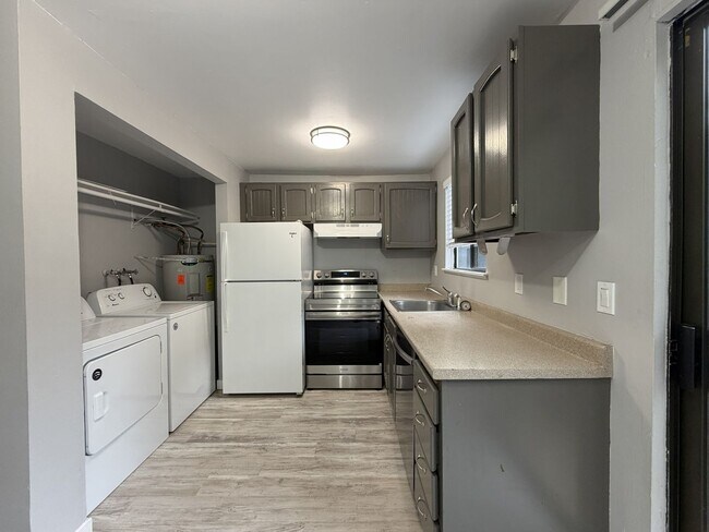 Foto del edificio - 4911 SW Beaverton Hillsdale Hwy