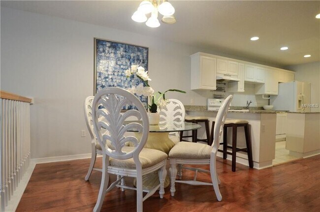 Foto del edificio - 4210 W Gray Street Unit 1