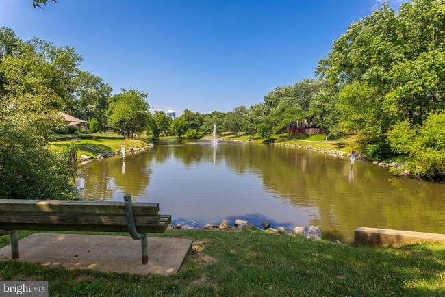 Building Photo - 1851 Sharwood Pl