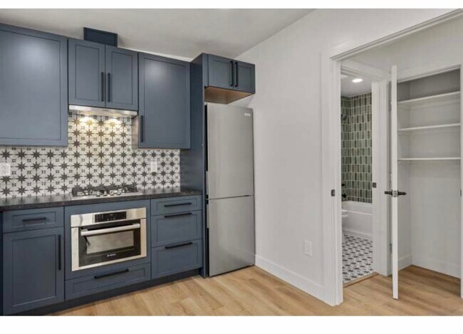 Foto del edificio - 3193 Juniper St