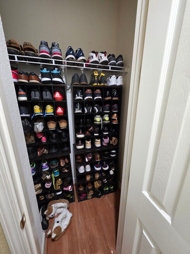 Foto del edificio - 1850 Ballybunion Dr