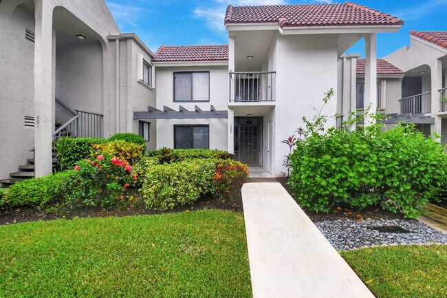 Foto del edificio - 5547 Fairway Park Dr