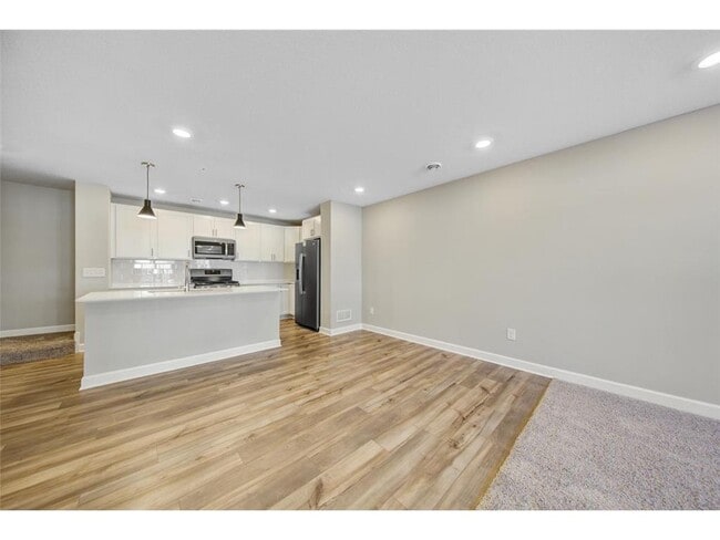 Building Photo - 10530 Weston Wy N