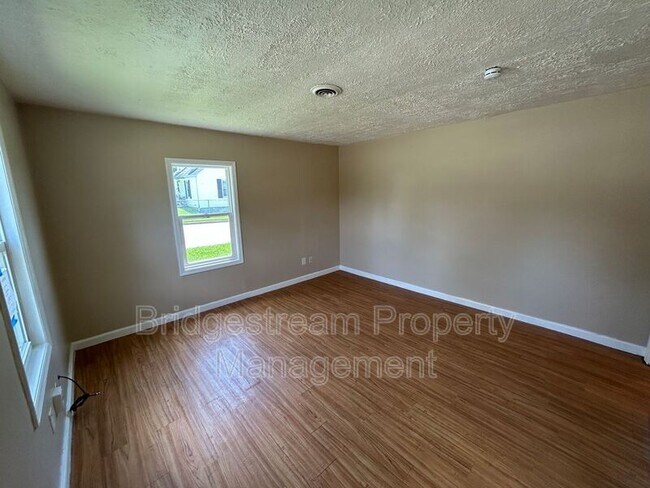 Foto del edificio - 1581 Wilbur Ave