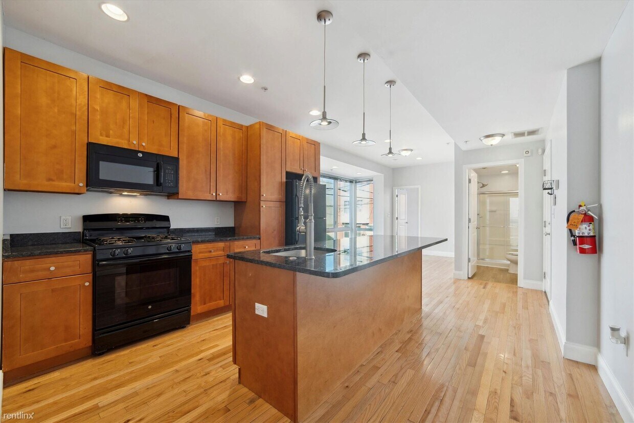 Primary Photo - 2 br, 2 bath 4plex - 1921 N 18TH ST Unit C