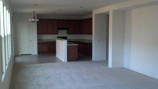 Foto del edificio - 3449 E Merrill Ave