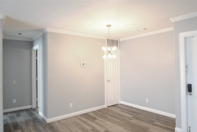 Foto del edificio - 8427 Hearth Dr