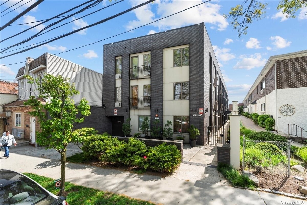 6641 69th St Unit 1C, Queens, NY 11379 Condo for Rent in Queens, NY