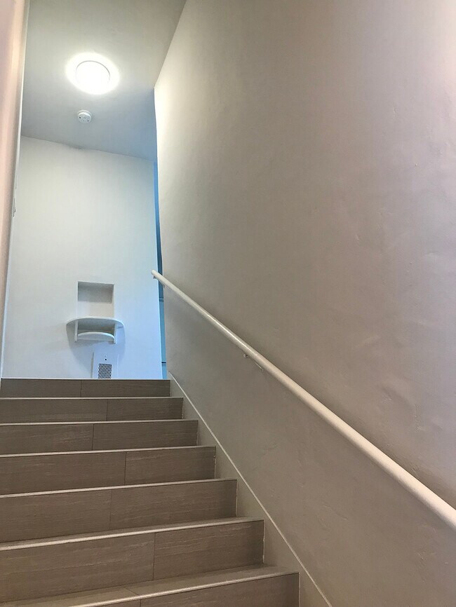 Foto del edificio - 1501 S Sierra Bonita Ave