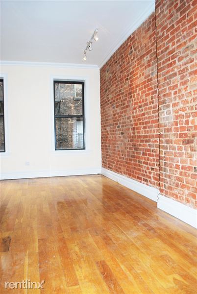 Primary Photo - 409 E 6th St