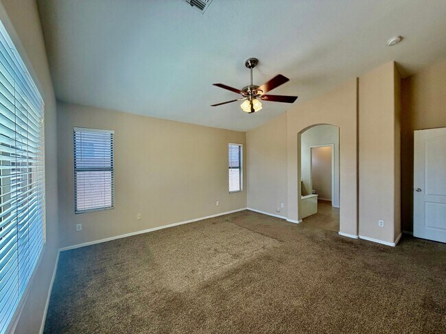 Building Photo - 9323 W Harmony Ln
