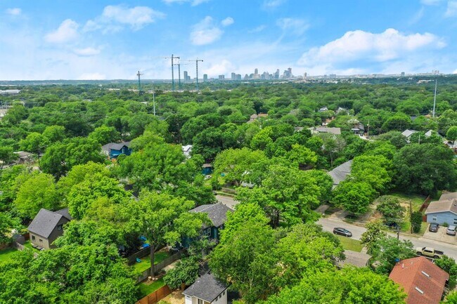 Foto del edificio - 1111 Estes Ave