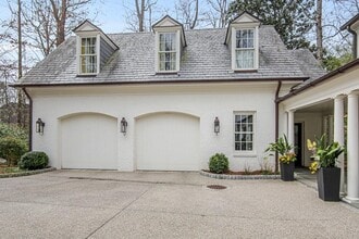 Building Photo - 506 Argonne Dr NW