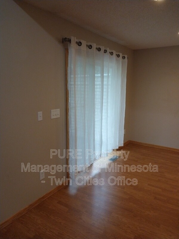 Foto del edificio - 9245 Troon Ct