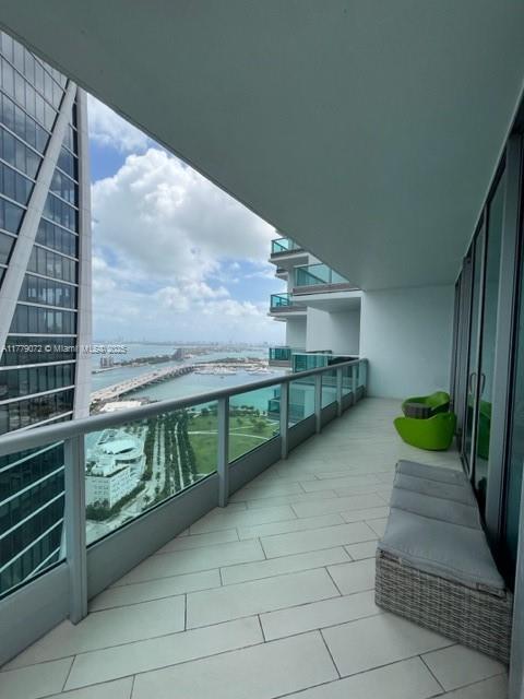 Foto del edificio - 900 Biscayne Blvd