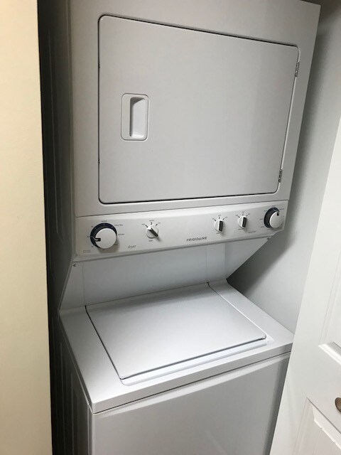 Foto del edificio - 711 E Culton St