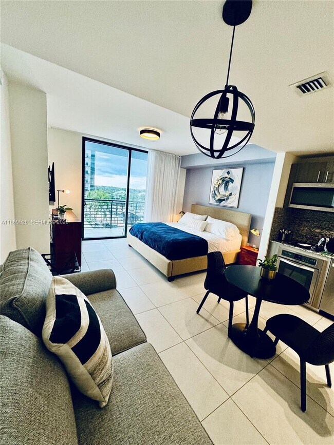 Foto del edificio - 5350 NW 84th Ave