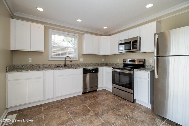 Foto del edificio - 303 New Christman Ln
