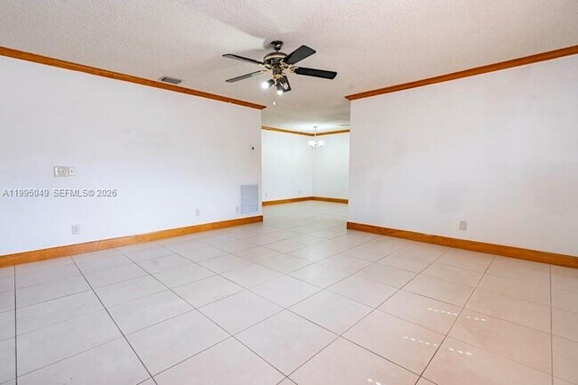 Foto del edificio - 3440 SW 2nd St