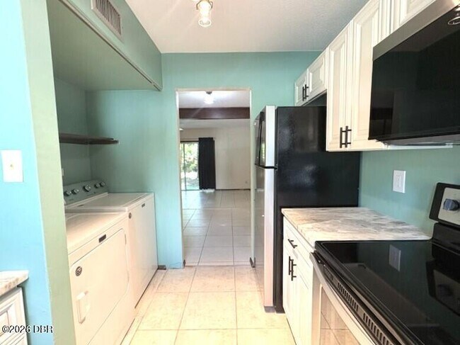 Foto del edificio - 14 Fair Oaks Cir