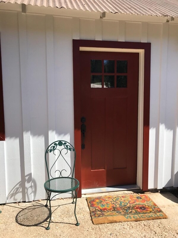 Foto principal - 16300 Emigrant Trail
