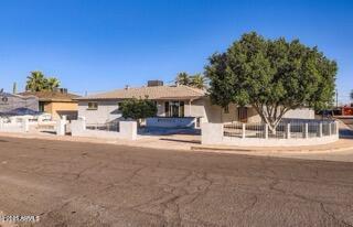 Building Photo - 5827 N 22nd Dr