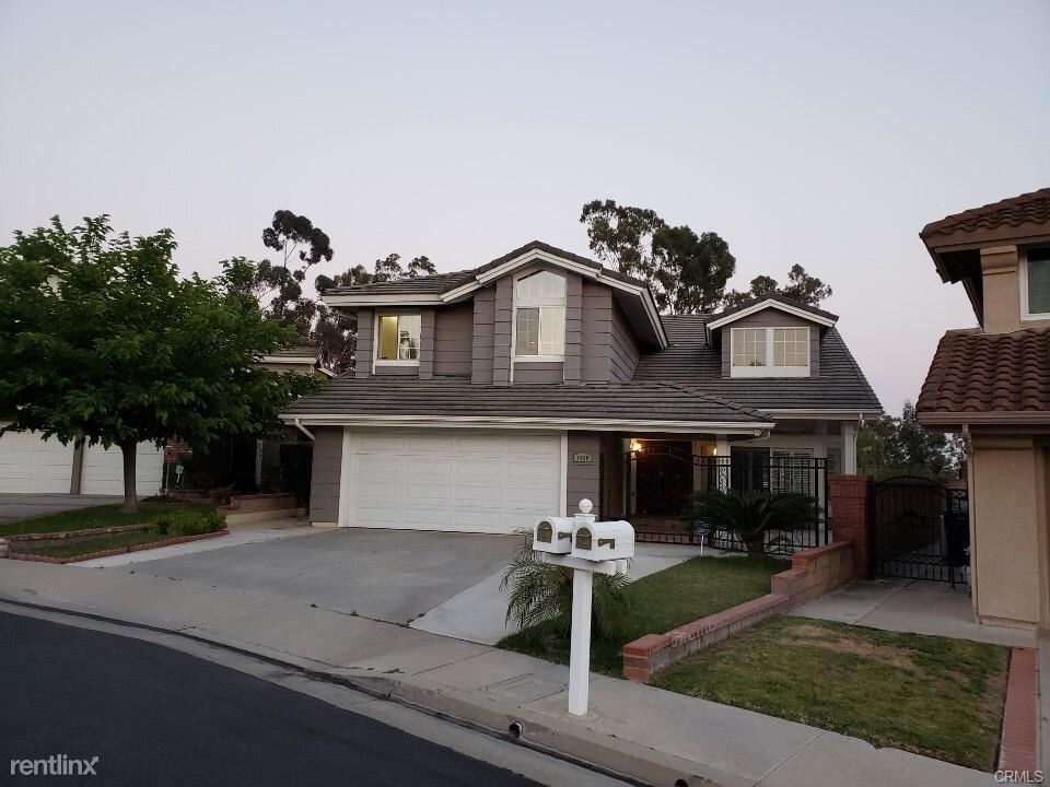 Primary Photo - 4 br, 2.5 bath House - 1828 Brooke Ln