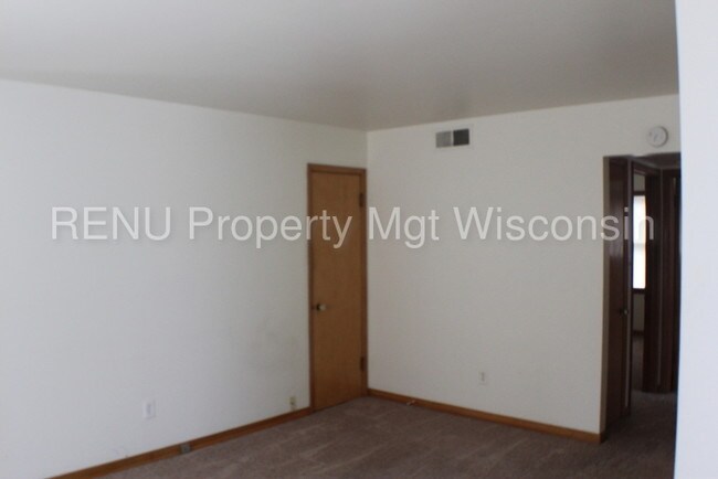 Building Photo - 7234 W Burleigh St