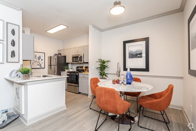 1HAB,1BA - 754SF A2 - COMEDOR/COCINA - Woodbridge Villas