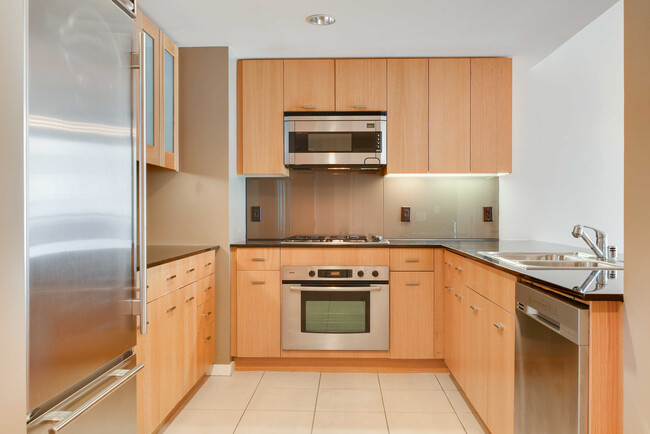 Foto del edificio - 355 1st St