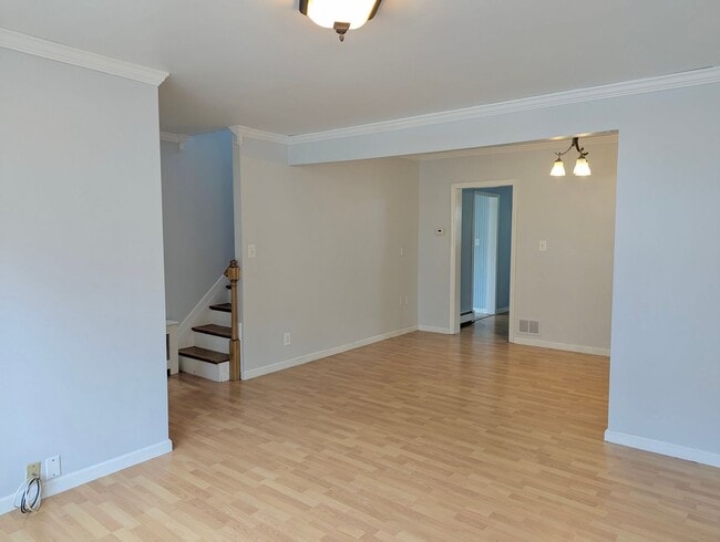 Building Photo - 121 S Feltus St
