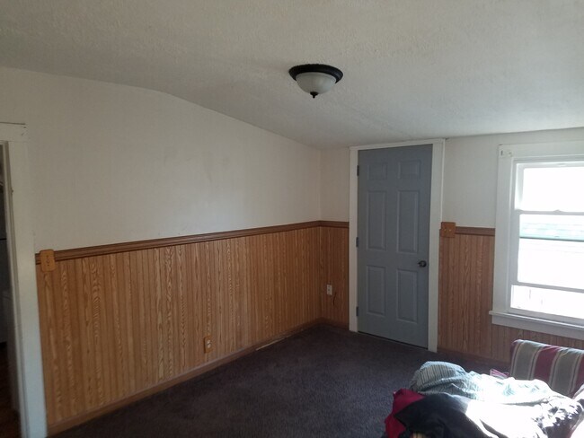 Foto principal - 611 Lawn Drive