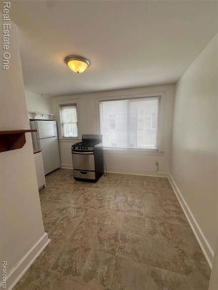 Foto del edificio - 122 W Houstonia Ave