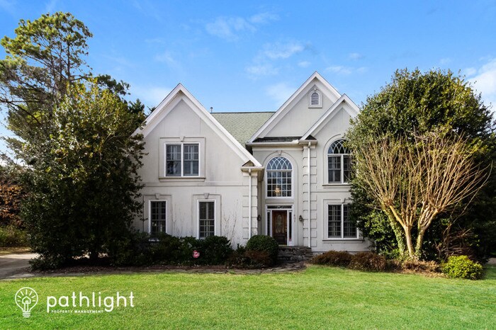 Foto principal - 601 Sevenoaks Dr, Greensboro, NC, 27410