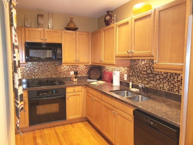 Building Photo - 415 E North Water St