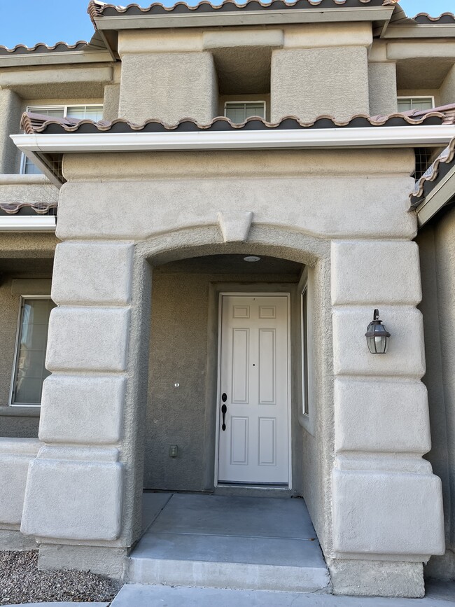 Building Photo - 2313 Scissortail Ct
