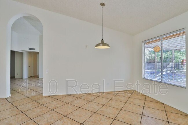 Foto del edificio - 4903 W Chicago St