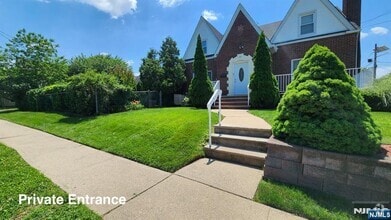 Building Photo - 63 Hamilton Ave