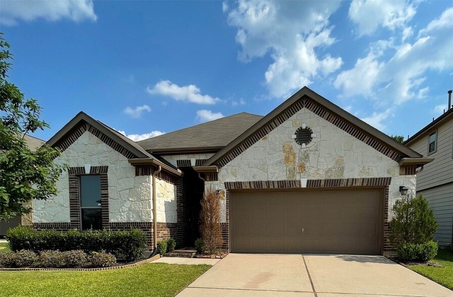Primary Photo - 16511 Winthrop Bend Ln