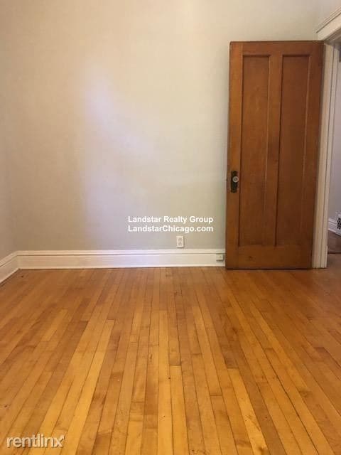 Building Photo - 2125 W Ainslie St