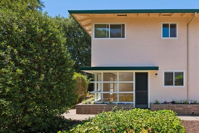 Photo - 815 Roble Ave (Menlo Park, CA) Apartment