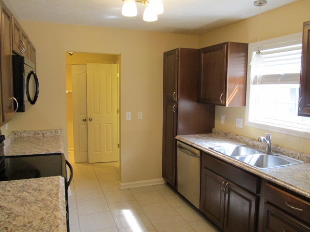 Foto del edificio - 448 Lemon Drop Ln